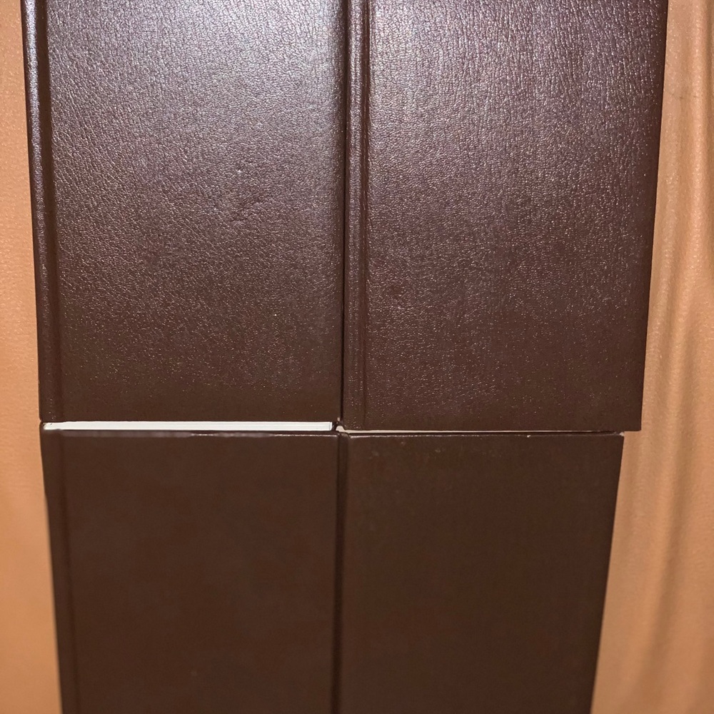 Bantam Books Leather bound Collection - Picture 4 of 5